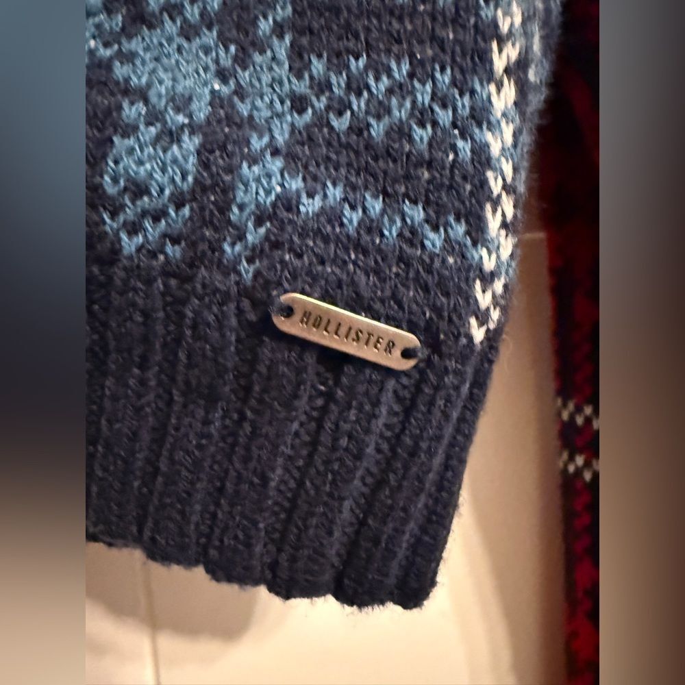 Hollister Women's Medium Plaid Button Up Cable Knit Sweater Blue Red Academic - Picture 4 of 6